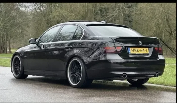 BMW 335i E90