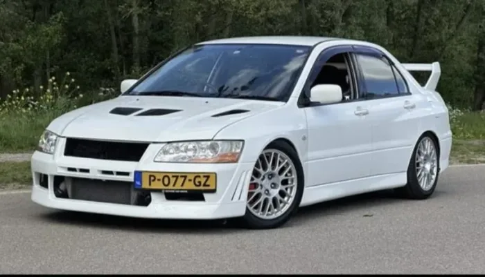 Mitsubishi Lancer Evo VII