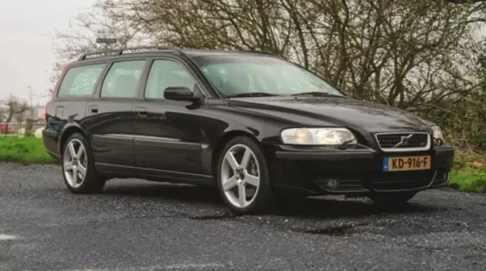 Volvo V70 R